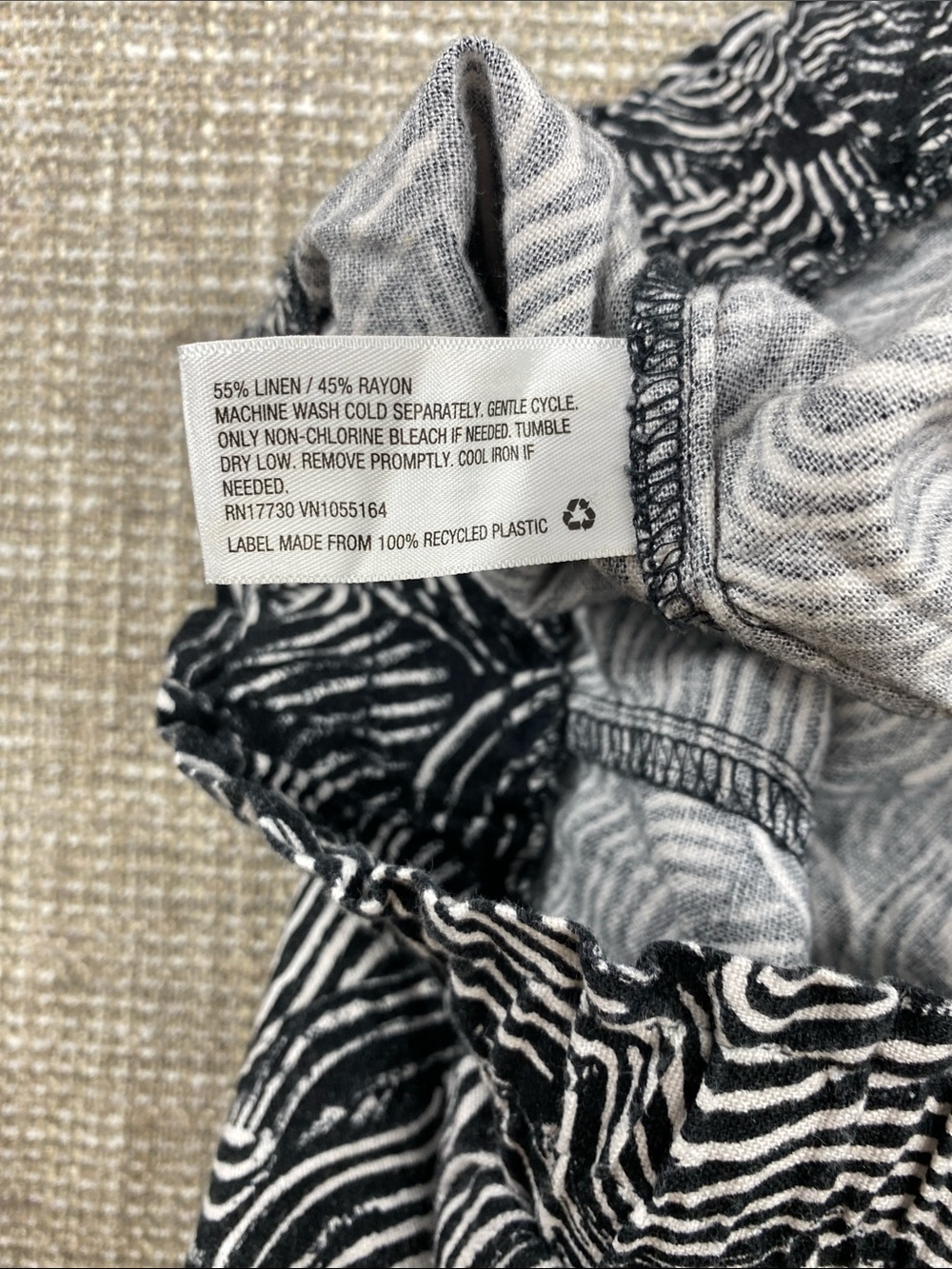 a new day black and White Wave Print Elastic Waist Athletic Shorts - Picture 8 of 13